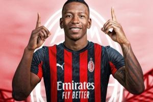 厄瓜多尔前主帅：埃斯图皮尼安能在米兰取得成功，让人们忘记特奥