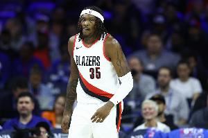 美记：湖人已询价罗威 可能会送出克内克特、克莱伯以及次轮签