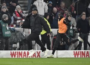 孔帕尼有能!1965年来,拜仁队史第二次至少实现各项赛事15连胜