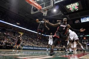 韦德:我知道如何与詹姆斯合作达到共赢 也清楚正确激励他的方式